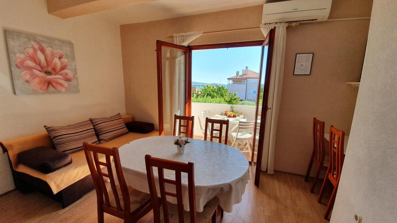 Sukošan Apartments Sime מראה חיצוני תמונה