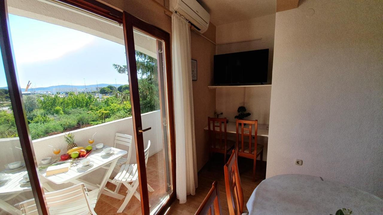 Sukošan Apartments Sime מראה חיצוני תמונה