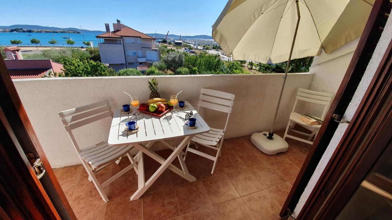 Sukošan Apartments Sime מראה חיצוני תמונה